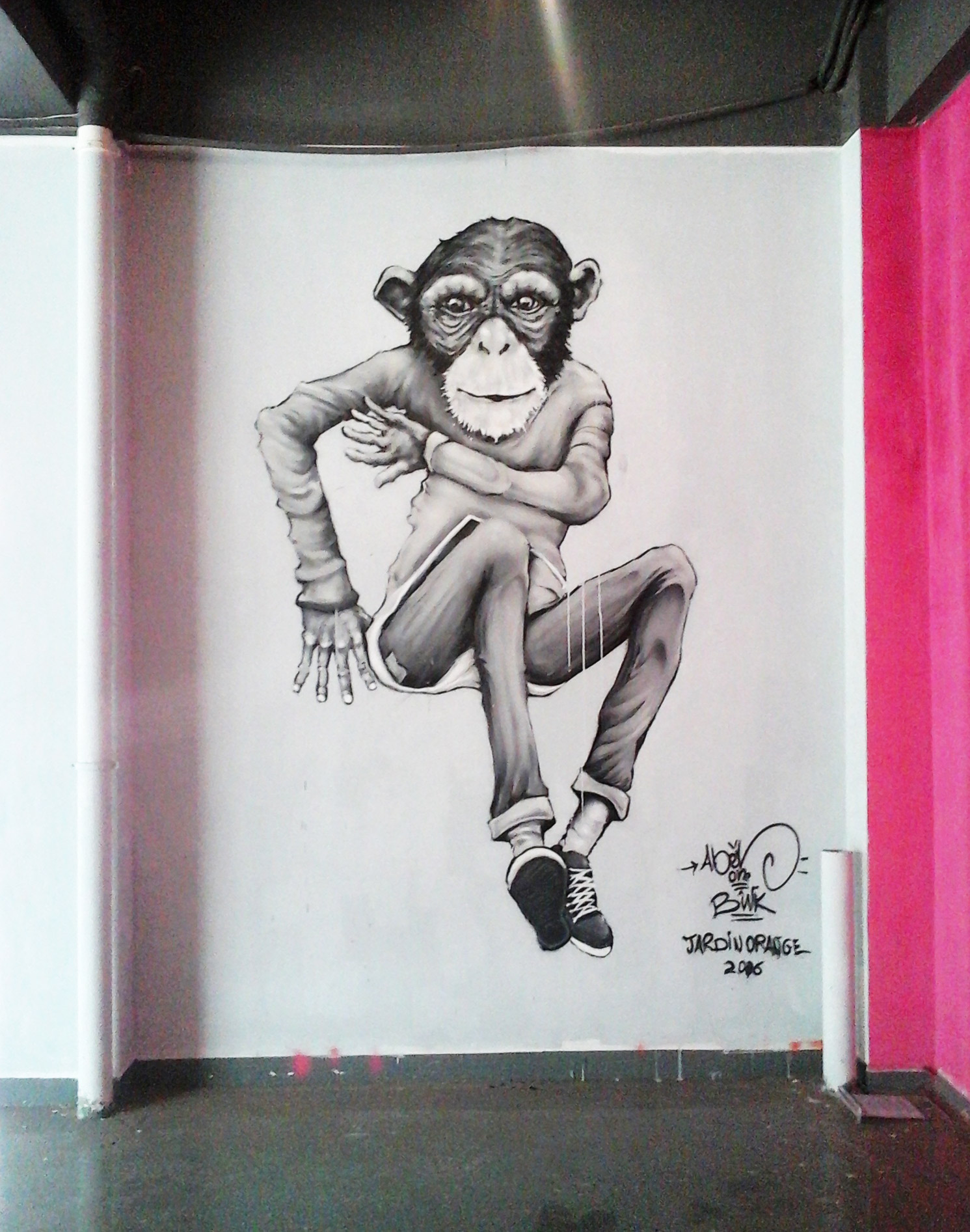 Graffiti Monkey b.boy - Abeil - Street art Ile de la Réunion 974
